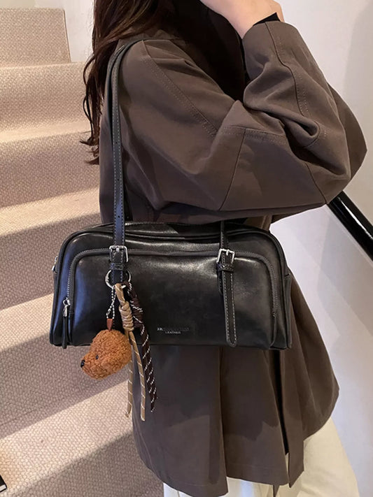 Vintage Leather Shoulder Bag - Timeless Elegance and Durability - Clairevolve